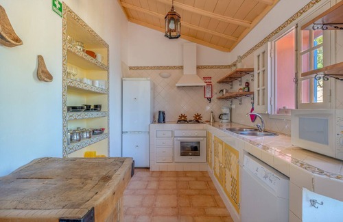 Tavira Villa | Secluded Villa with private pool and sea view terraces