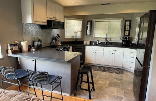Fetters Hot Springs-Agua Caliente House | Secluded with Views: Wine Country Retreat.