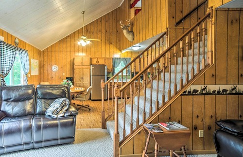 Watersmeet Cabin | Secluded Woodsy Watersmeet Cabin w/Fire Pit!
