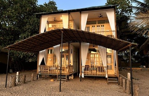 Agonda House | Secret Garden - Premium Hut #4