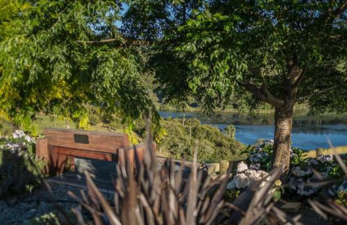 Te Teko Bed & Breakfast | Secret Lake Farmstay