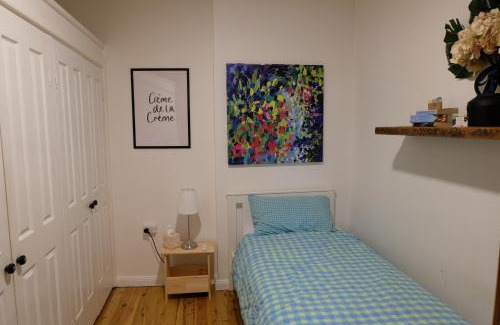 Windsor House | Secret River Cottage