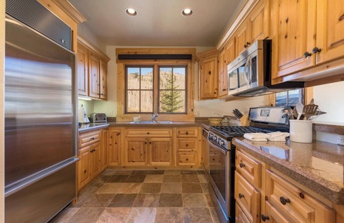 Mountain Village Cabin | See Forever Cabin 110- Beautiful Three bedroom Cabin with marvelous views