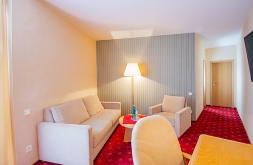 Großraschen Hotel | Seehotel Grossraeschen