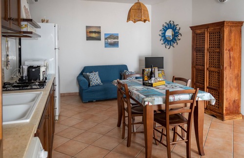 Favignana Apartment | SEGESTA Apt: Mediterranean-style in the center of Favignana, 300m from Sea