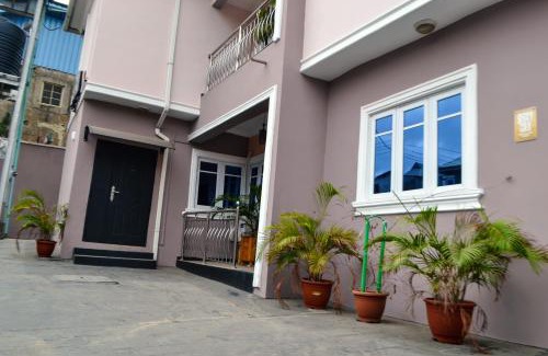 Lagos Apartment | SEGXYCOLD VALLEY OASIS Stunning one-bedroom apartment