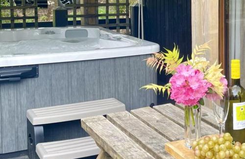 Dallavich House | Seil Log Cabin