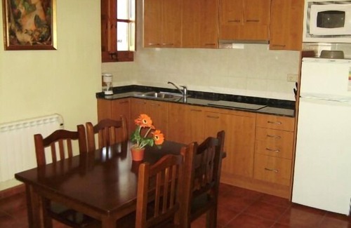 Sant Salvador de Guardiola Cottage | Self catering Mas Set-Rengs for 4 people