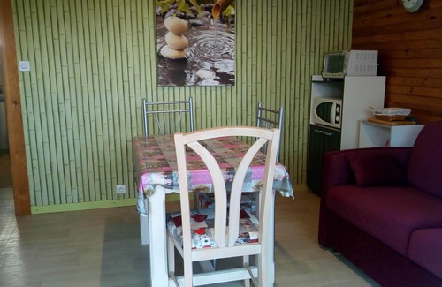 Annonay Apartment | Self-catering cottage in Ardeche Verte, 5km from Peaugres