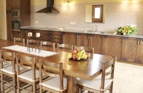 Porqueres Cottage | Self catering Mas Solaric for 10 people