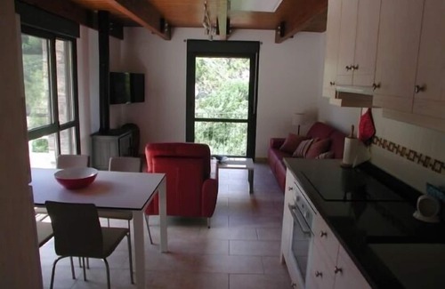Salinas Cottage | Self catering O Molín de L'Irués y A Ceresera for 4 people