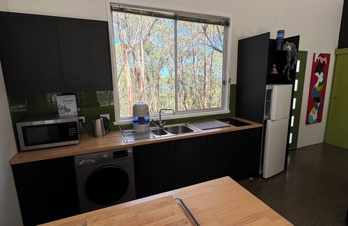 Lorne Cabin | Self-contained 1br unit on 11 acres of beautiful natural bush with ocean views.