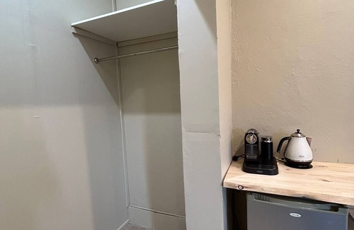 Caulfield North Apartment | Self-contained Guest Suite for 2