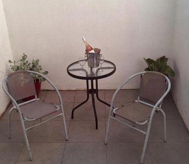 Les Platanes Apartment | Self Contained City Apartment