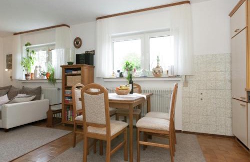 Sellerich Apartment | Sellerich Forest Hideaway