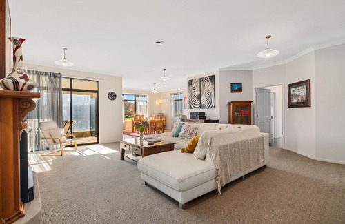 Blenheim House | Selmes Sanctuary - Blenheim Holiday Home