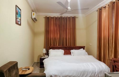 Koforidua Hotel | Senalli Hotel