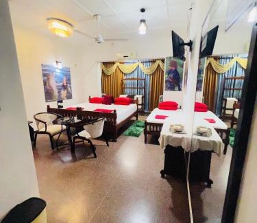 Puttalam Hotel | Senathilaka Guest Inn