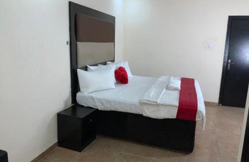 Ojodu Hotel | Senators Suites and Towers Hotel