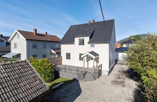 Lillehammer Apartment | Sentral leilighet i klassisk hus!