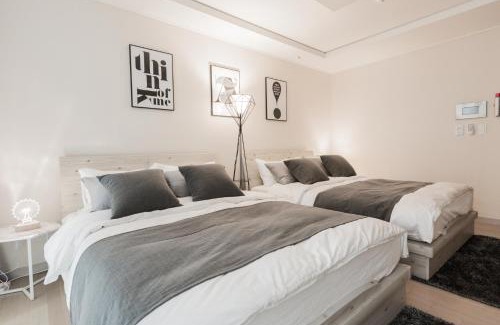 Hoehyeon-dong Apartment | Seoul Station Sky Lounge House