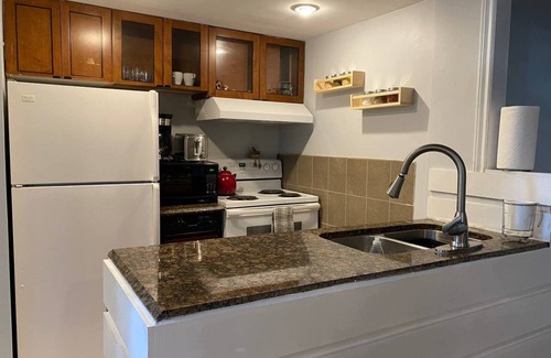 Newmarket House | Separate Well-decorated and Equipped , Spacious 2-Bedroom (Entire) Basement
