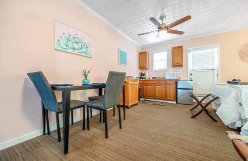 Visalia Apartment | Sequoia Parks Coast Wineries Skiing All Day Trips