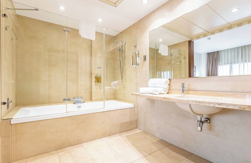 Pinto Hotel | Sercotel Las Artes Pinto