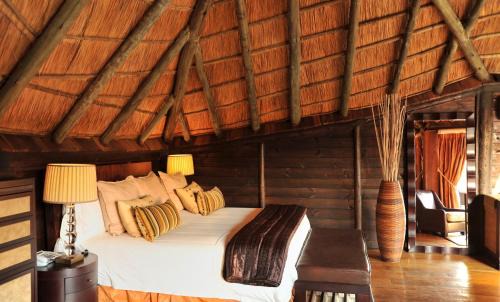 Selous Game Reserve Cabin | Serena Mivumo River Lodge