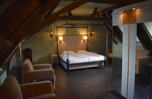 Municipality of Kerkrade Hotel | Serene Castle Retreat with Historic Ambiance | Garden Views Near GaiaZOO