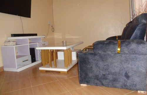 Wang'uru Bed & Breakfast | Serene, cozy 1-bedroom apartment in Mwea, Kenya