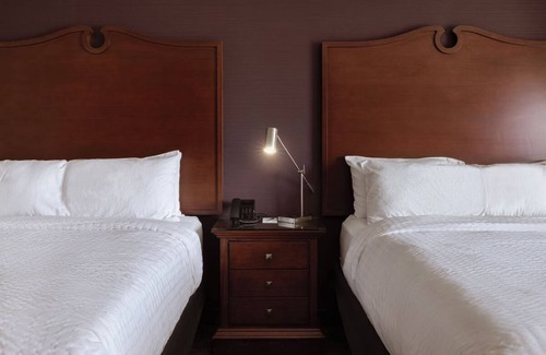 Parker Hotel | Serene Escape with Yoga, Art, Parks & Local Flavor Nearby - 2 Rooms