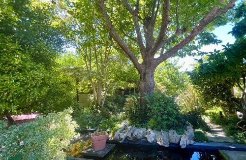 Ceres Apartment | Serene Garden Flat