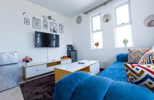 Riruta Apartment | Serene Retreat 2 Bedroom with Pool, Netflix Fast Wifi and Gym