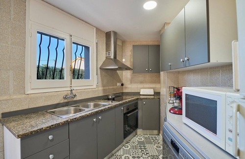 Lloret Blau Villa | Serene villa with yard in Lloret de Mar