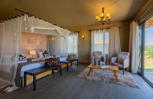 Kogatende Cabin | Serengeti River Camp