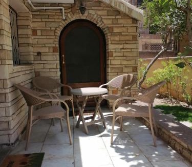 Taqseem Laselky Apartment | Serenity Garden Oasis near Maadi Grand Mall & CAC