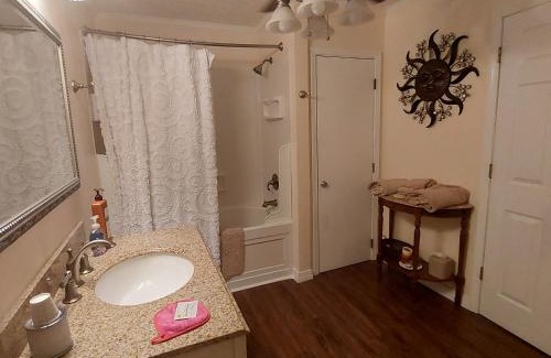 Brownsville Bed & Breakfast | serenity hill bed and breakfast