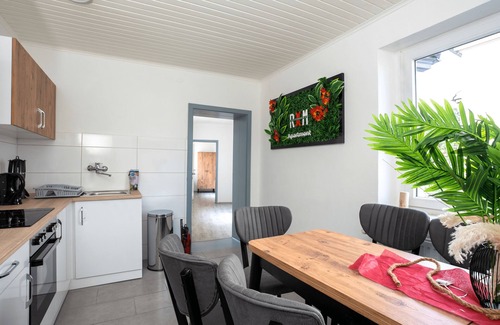 Hochlarmark Apartment | Serviceroom24 - Apartment 5 in Recklinghausen Hoch Wlan - TV - 24-7 Check-in