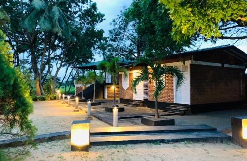 Minneriya Hotel | Sethway Village