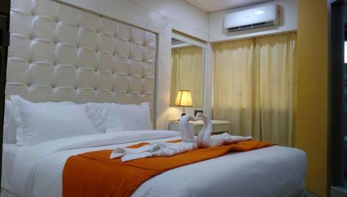 Sector 11 Hotel | Setrac Orange Hotel