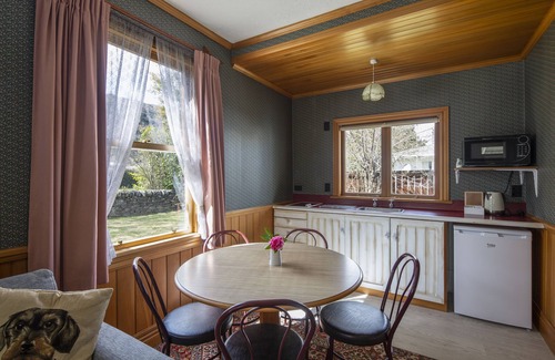 Arrowtown Other | Settlers Cottage Motel