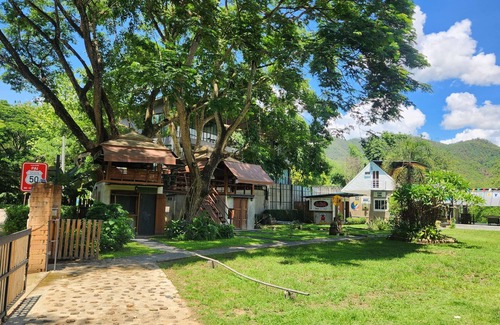Pai Cabin | Seven 50s