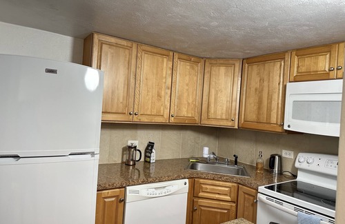 Warwick Apartment | Seven Arches