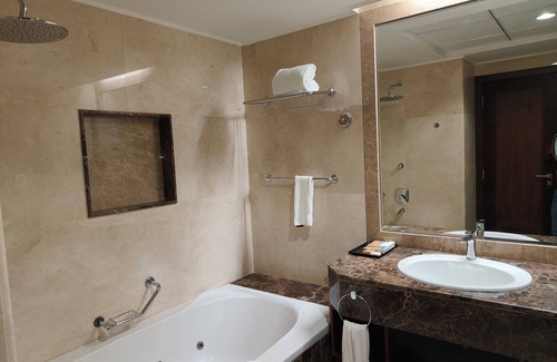 Al Qusais Hotel | Seven Seas Hotel