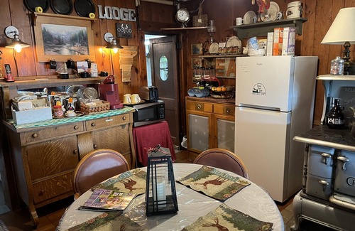 Morgan Bed & Breakfast | Seymour Lake Lodge