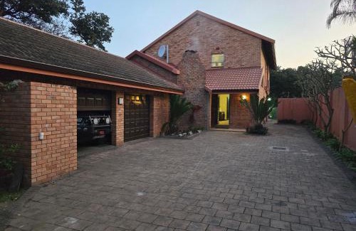 Ramsgate Beach House | SHALE BEACH HOUSE: 3-Bedroom House with Private Beach Access.