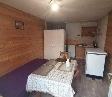 Gvozd House | Shambhala, eko selo Blatuša