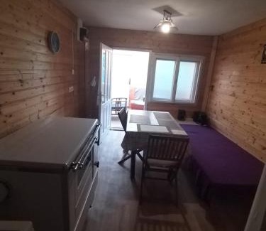 Gvozd House | Shambhala, eko selo Blatuša