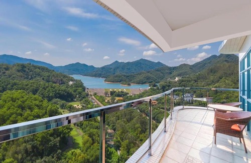 East District Hotel | Shangcheng Holiday Inn